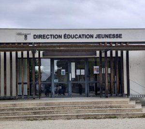 Conception d'enseigne lettres découpées Marseille