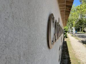 Enseigne caisson lumineux avec lettres PVC lumineuses Marseille