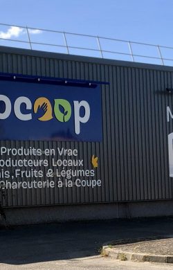 Enseigne lettres découpées Marseille