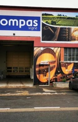 Enseigne lettres découpées cave à vins Marseille